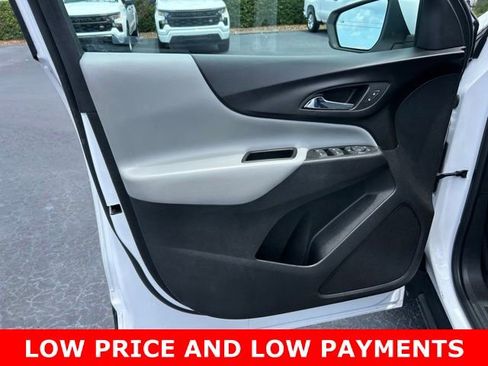 Used 2022 Chevrolet Equinox LT AWD/4WD image 12