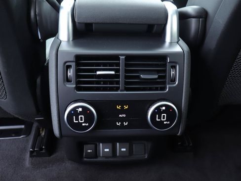 Used 2024 Land Rover Discovery S AWD/4WD image 23