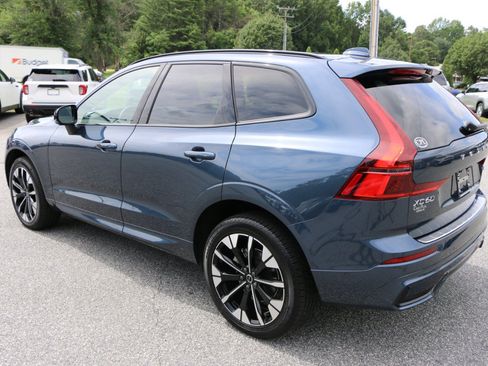 Used 2026 Volvo XC60 B5 Plus w/ Protection Package Premier AWD/4WD image 3