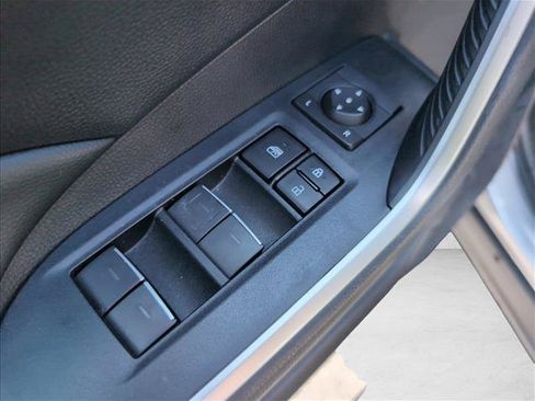 Used 2023 Toyota RAV4 XLE FWD image 20