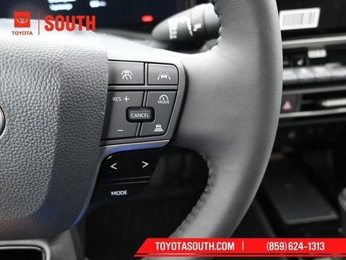 Used 2026 Toyota Camry XLE image 18