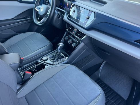 Used 2023 Volkswagen Taos SE image 13