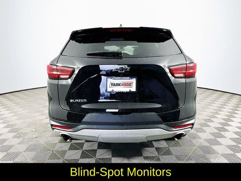 Used 2024 Chevrolet Blazer LT w/ Driver Confidence Package image 9