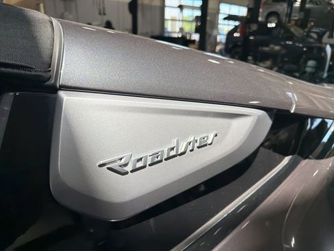 Used 2019 BMW i8 Roadster AWD/4WD image 3