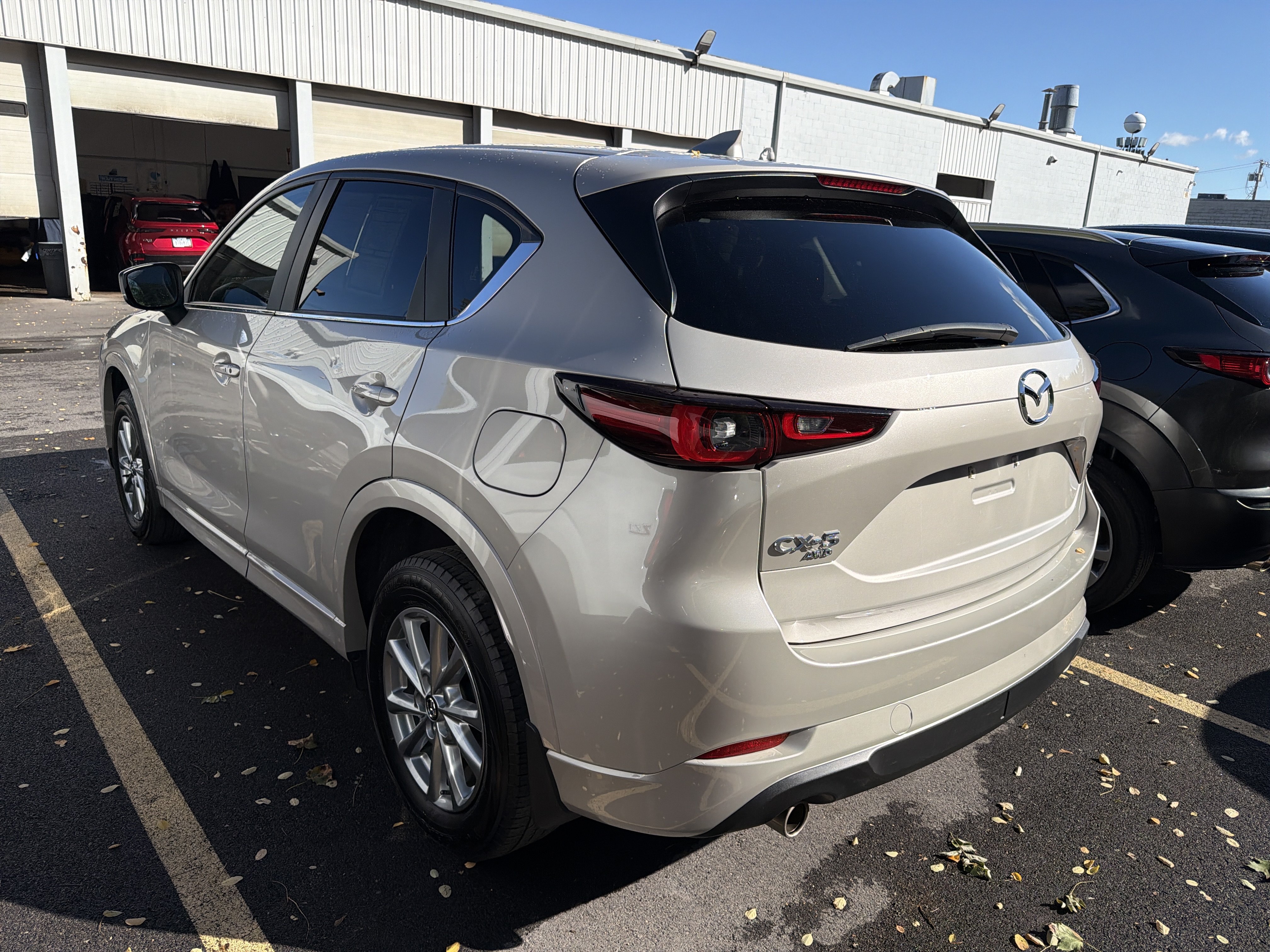 Used 2024 MAZDA CX-5 AWD 2.5 S w/ Select Package image 5