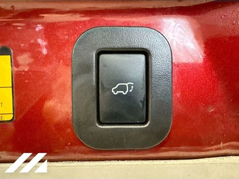 Used 2014 Toyota Sienna XLE w/ Entertainment Package image 29