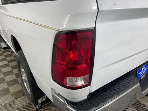 Used 2015 RAM 2500 Tradesman w/ Chrome Appearance Group RWD image 16
