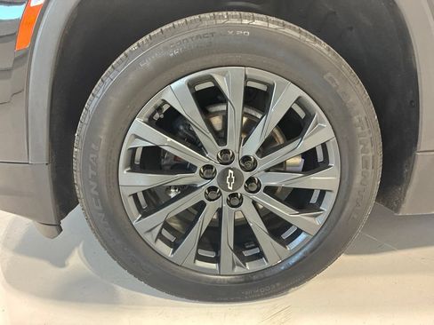 Used 2022 Chevrolet Traverse RS w/ LPO, Floor Liner Package FWD image 12