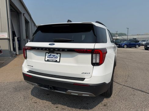 Used 2025 Ford Explorer Active w/ Active Comfort Package AWD/4WD image 5