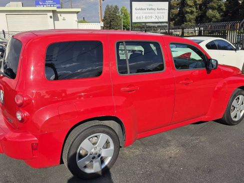 Used 2011 Chevrolet HHR LS FWD image 4