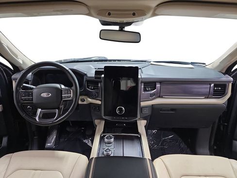 Used 2022 Ford Expedition Platinum AWD/4WD image 11