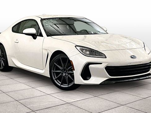 Used 2024 Subaru BRZ Limited image 2