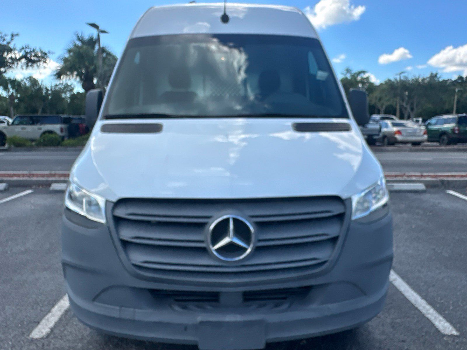 Used 2021 Mercedes-Benz Sprinter 2500 image 1