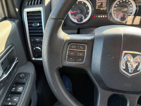 Used 2017 RAM 1500 Classic SLT image 21