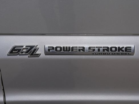 Used 2019 Ford F350 Platinum w/ Platinum Ultimate Package image 20