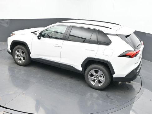 Used 2025 Toyota RAV4 XLE image 37