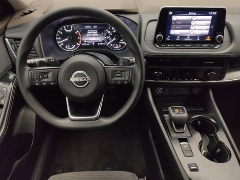 Used 2023 Nissan Rogue SV image 22