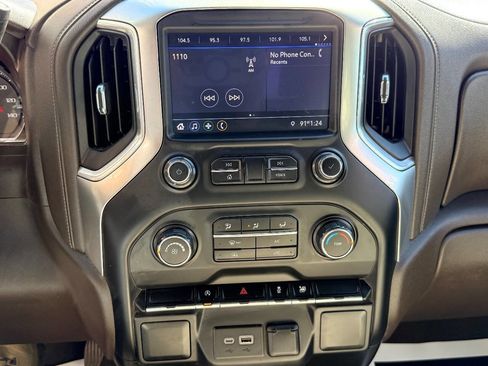 Used 2020 Chevrolet Silverado 1500 LT image 27