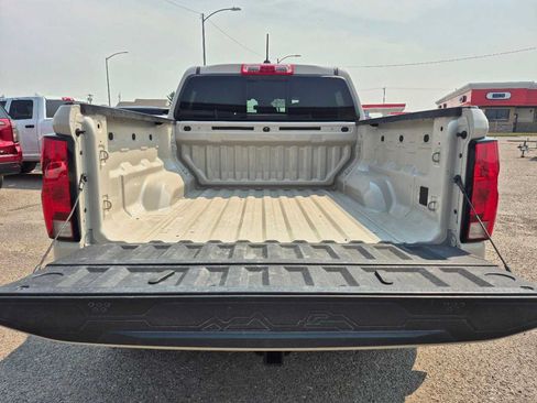 Used 2026 Chevrolet Colorado Trail Boss AWD/4WD image 5