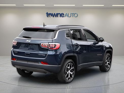 Used 2024 Jeep Compass Limited AWD/4WD image 7