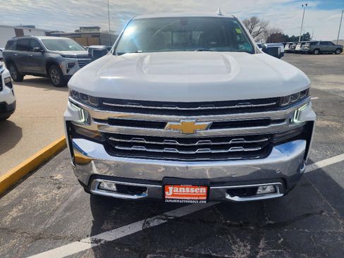 Used 2021 Chevrolet Silverado 1500 LTZ w/ LTZ Convenience Package II image 2