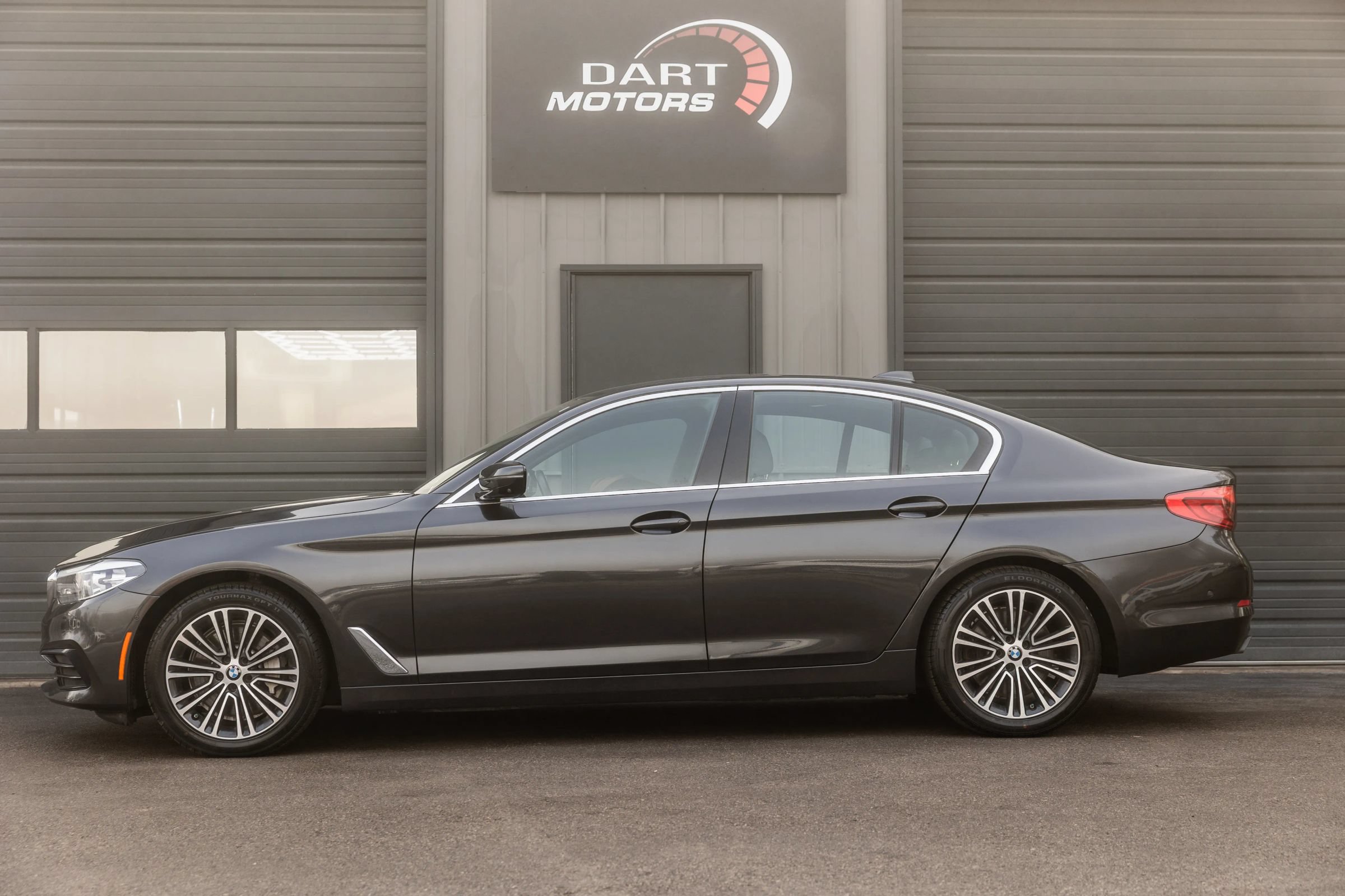 Used 2019 BMW 540i w/ Premium Package RWD image 4