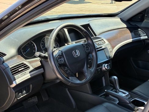 Used 2013 Honda Crosstour EX-L image 16