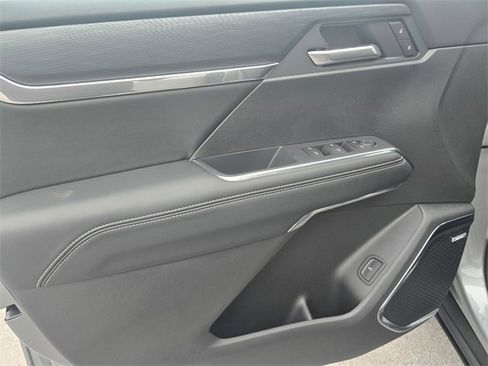 New 2026 GMC Acadia Elevation image 19