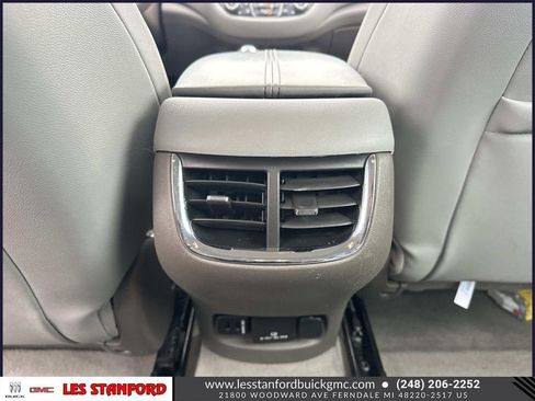 Used 2016 Chevrolet Malibu LT image 15