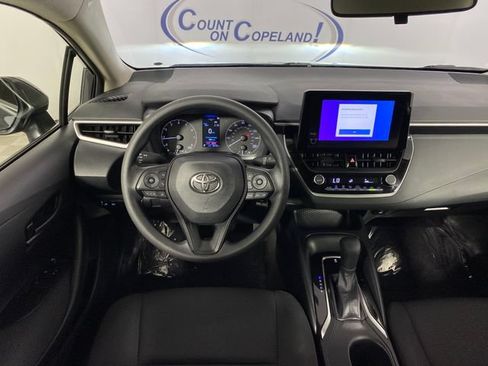 Used 2024 Toyota Corolla LE FWD image 17