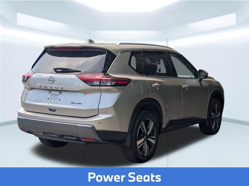 Used 2024 Nissan Rogue SL AWD/4WD image 7