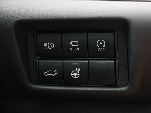 Used 2024 Toyota Highlander Limited AWD/4WD image 27