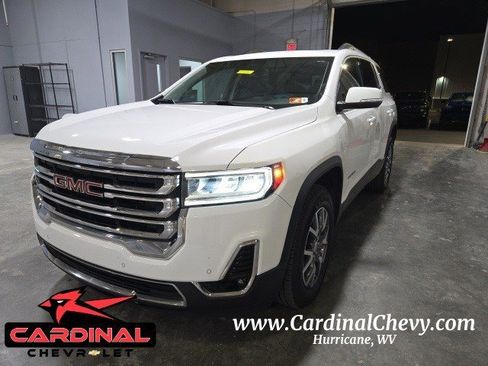 Used 2023 GMC Acadia SLT w/ Preferred Package image 2