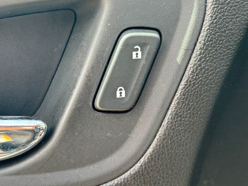 Used 2019 GMC Canyon Denali image 23