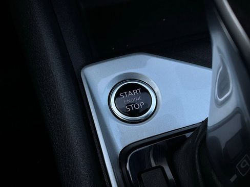 Used 2025 Nissan Altima 2.5 SV image 24