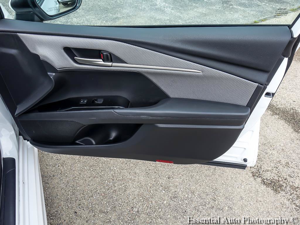 Used 2025 Toyota Camry SE FWD image 24