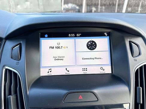 Used 2017 Ford Focus SEL image 16