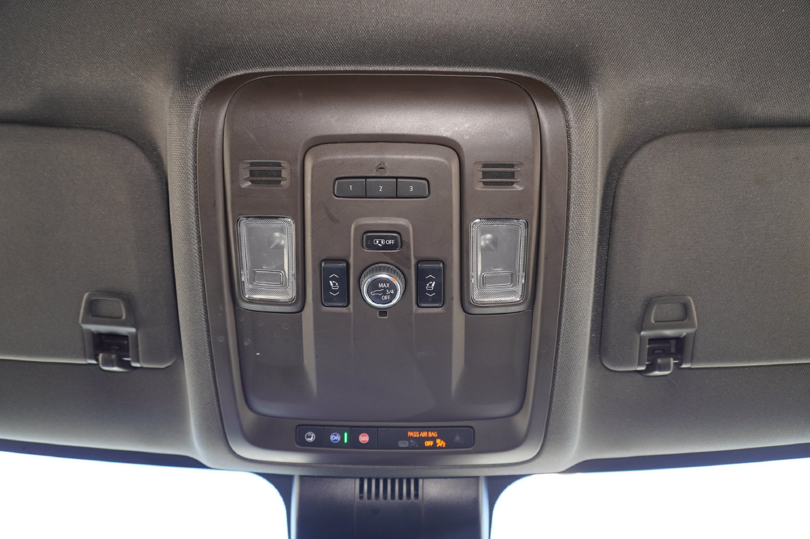 Used 2023 Chevrolet Tahoe Z71 w/ Luxury Package AWD/4WD image 27