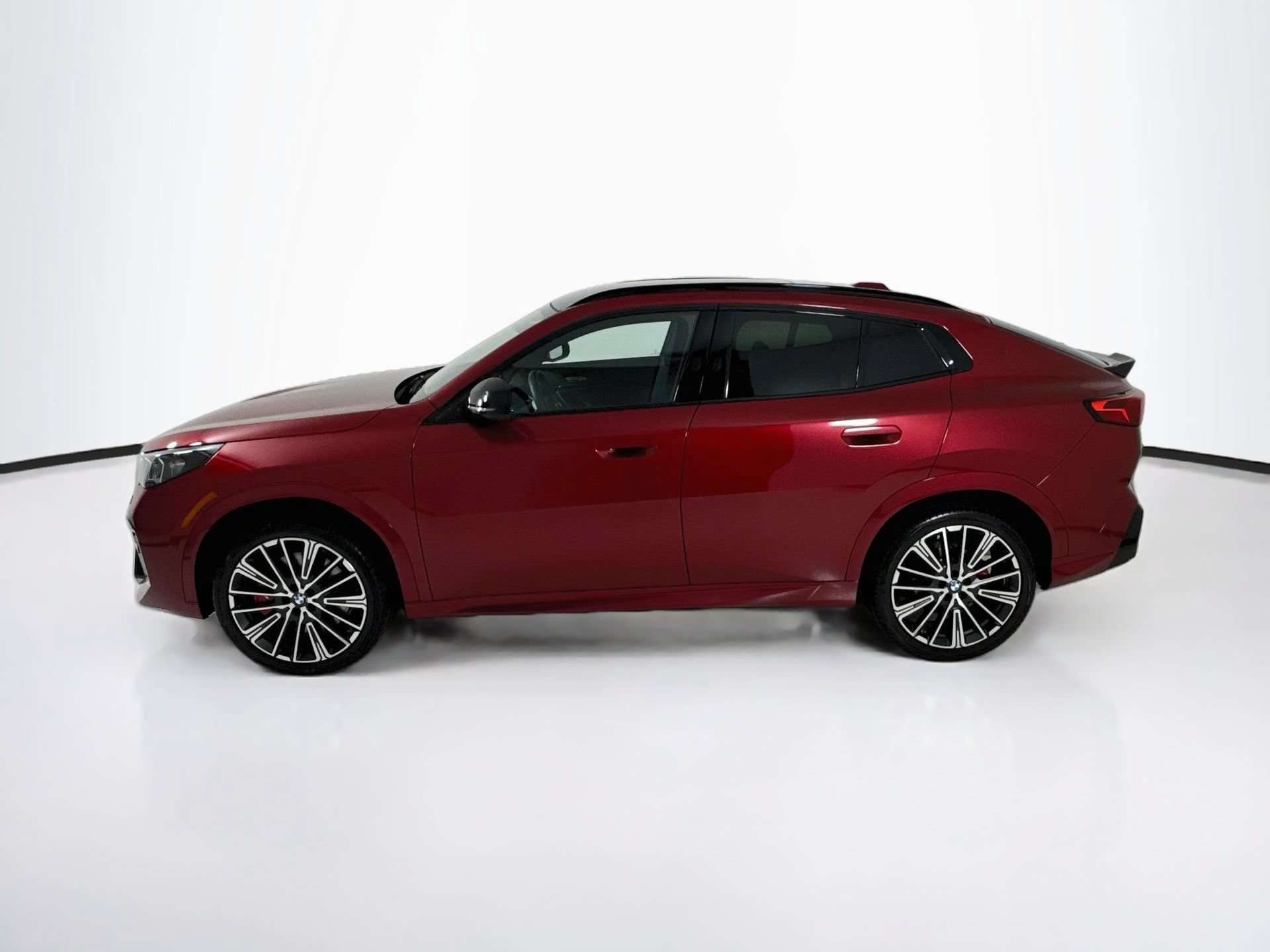 Used 2026 BMW X2 xDrive28i AWD/4WD image 5
