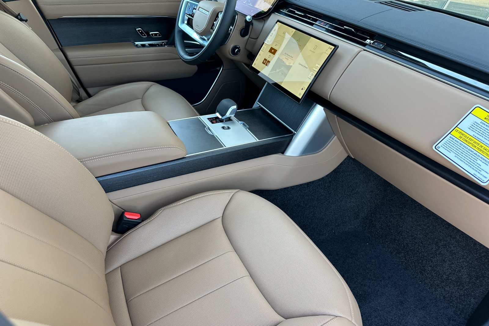 New 2026 Land Rover Range Rover SE AWD/4WD image 16