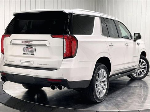 Used 2021 GMC Yukon Denali w/ Denali Premium Package AWD/4WD image 13