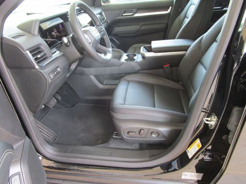 New 2027 GMC Terrain Elevation w/ Elevation Premium Package FWD image 23