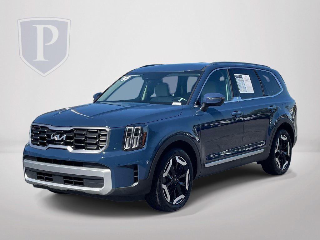Used 2025 Kia Telluride S FWD image 4
