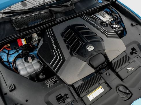 Used 2022 Lamborghini Urus image 48