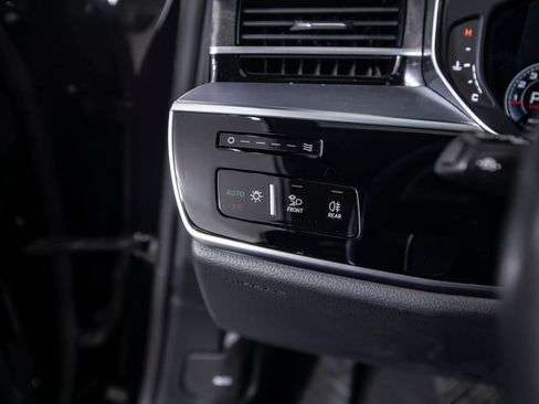 Used 2023 Audi A8 L 3.0T w/ Comfort Plus Package image 36