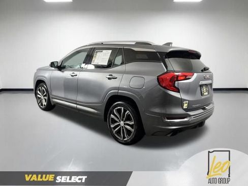 Used 2019 GMC Terrain Denali w/ Advanced Safety Package AWD/4WD image 5