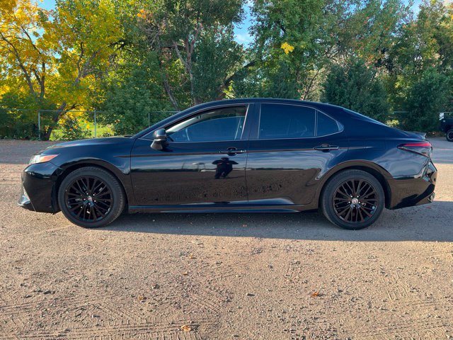 Used 2020 Toyota Camry SE AWD/4WD image 2