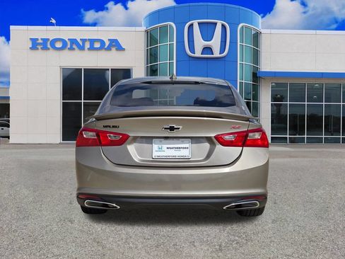 Used 2023 Chevrolet Malibu RS w/ LPO, Floor Liner Package FWD image 4