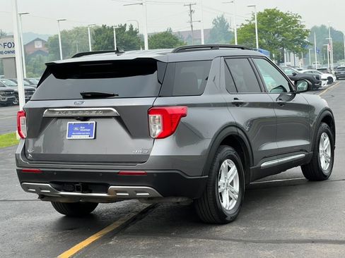 Certified 2021 Ford Explorer XLT w/ Equipment Group 202A AWD/4WD image 11