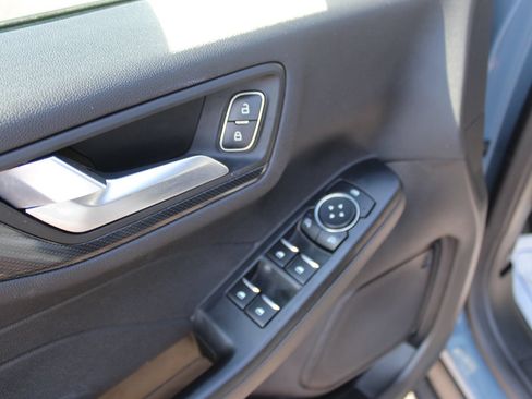 Used 2024 Ford Escape ST-Line w/ Tech Pack #1 FWD image 22